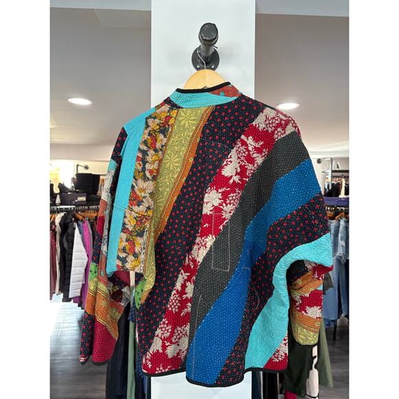 Namai Ladhiya Quilted Patchwork Kantha Reversible Jacket O/S - Picture 2 of 5